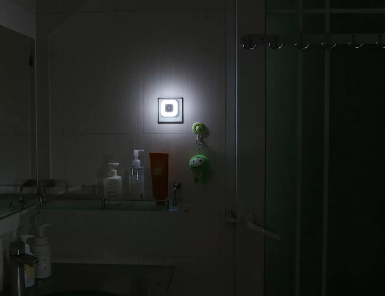 GlowNest night LED